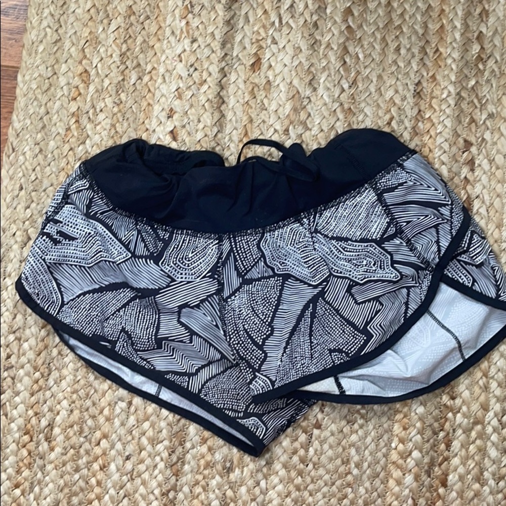 Lulu speed Short- Size 6